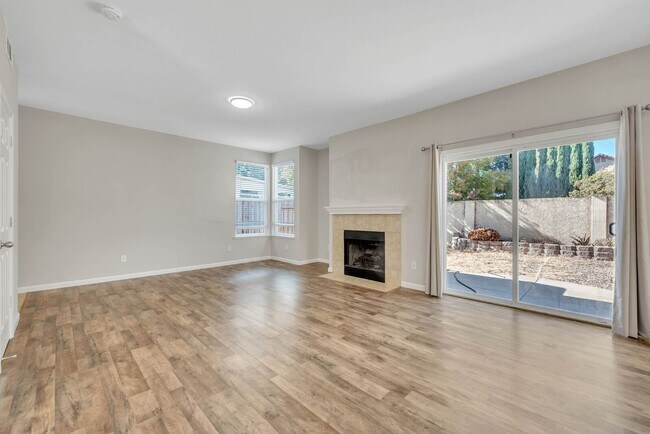 Building Photo - 681 Chateau Cir