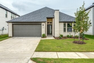 Building Photo - 5211 Bellhurst Dr