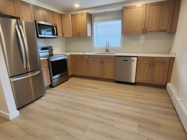 Building Photo - 20779 Elizabeth Ave