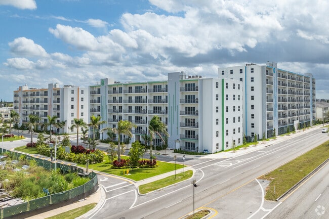Building Photo - Modern Towers Apartments