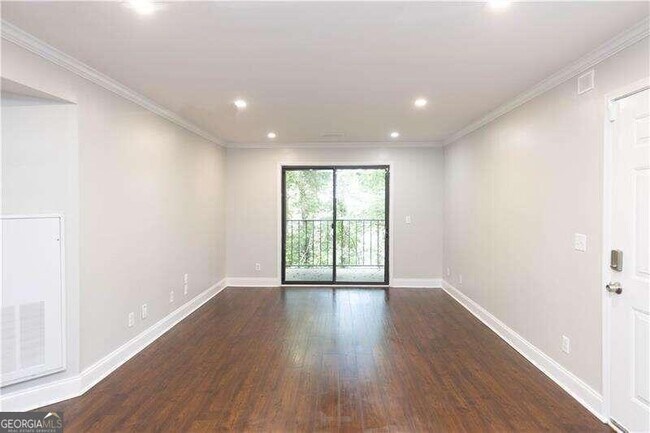 Foto del edificio - 2657 Lenox Rd NE