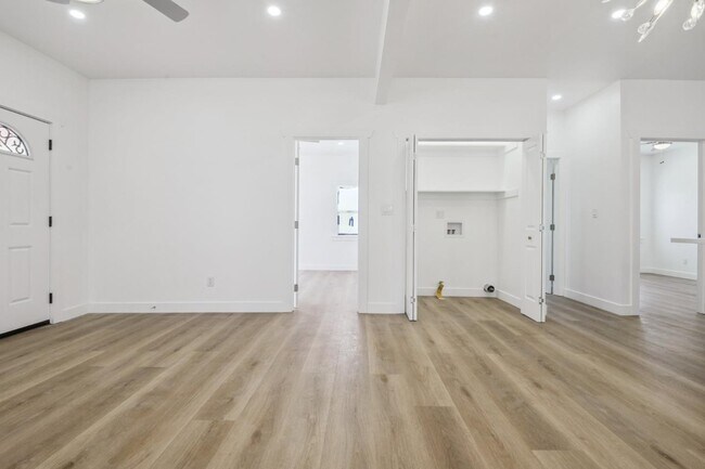 Foto del edificio - 3613 5th Ave