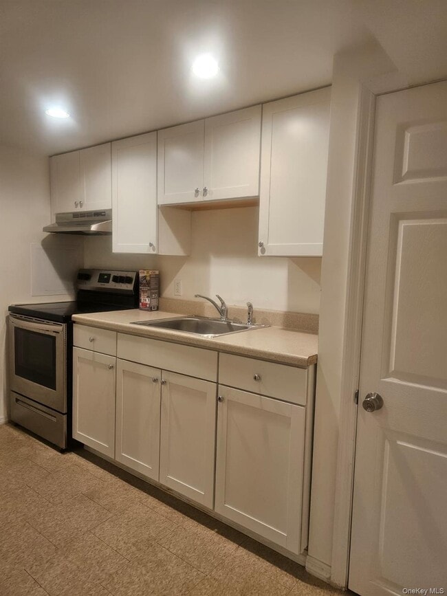 Building Photo - 31 Albermarle Ave