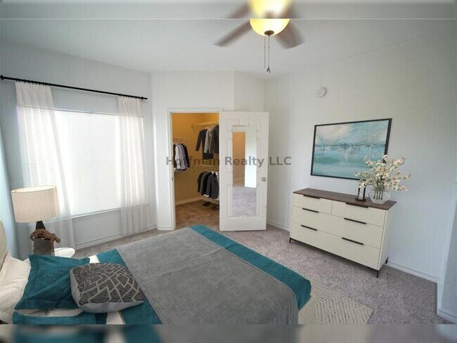 Foto del edificio - Beautiful 2-Bedroom, 2-Bathroom Condominiu...