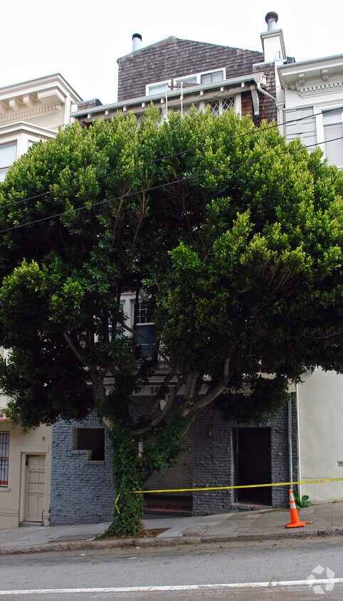 Primary Photo - 1430 Sacramento St
