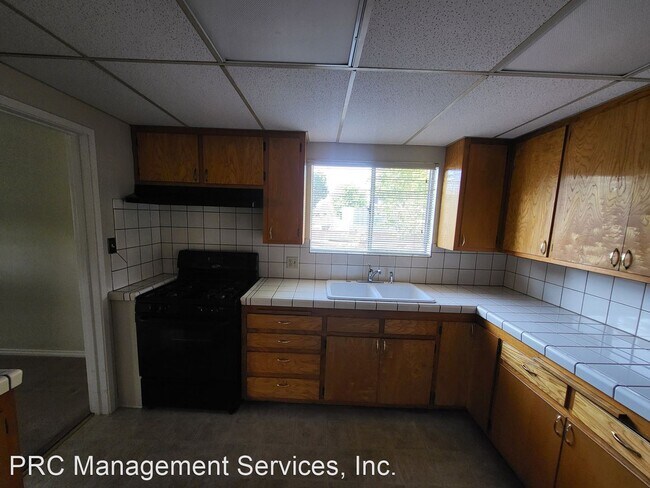 Building Photo - 3 br, 2 bath House - 532 N. Reese Place