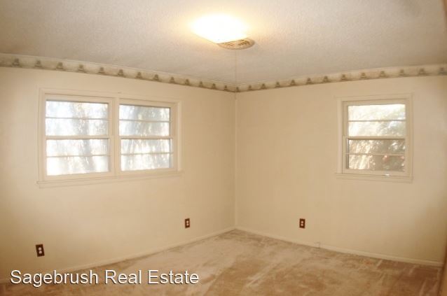 Foto del edificio - 3 br, 2 bath House - 801 W. Yucca Ave.