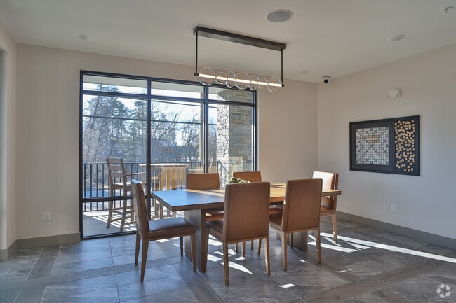 Clubhouse - Madison Long Shoals