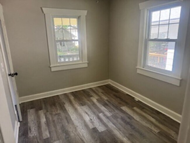Building Photo - Newly Remolded 3 Bedroom in Waldo!!!