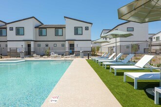 Building Photo - Corsica Villas at Euclid Avenue