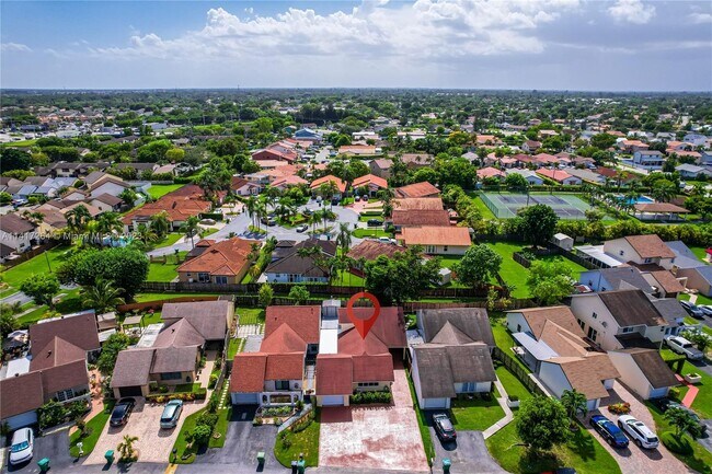 Foto del edificio - 6912 SW 104th Ct