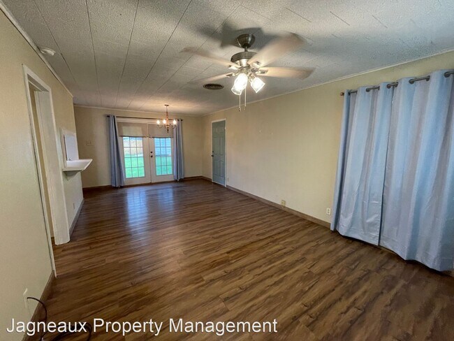 Building Photo - 3 br, 1 bath House - 502 Alabama St