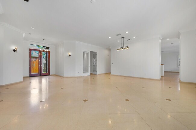 Foto del edificio - 75975 Gill Ct