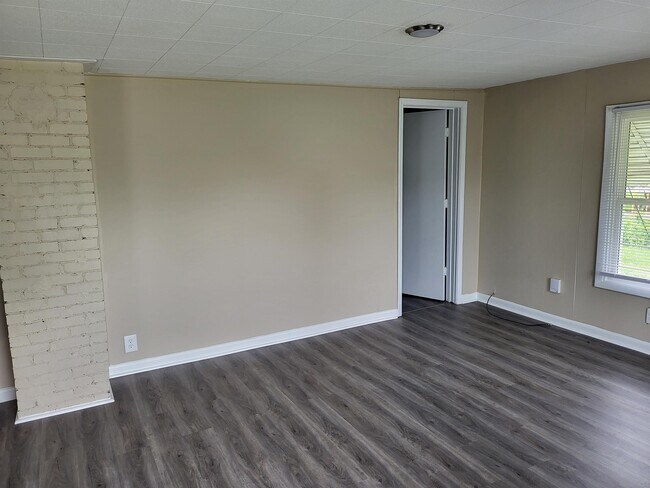 Foto del edificio - 318 W Kentucky Ave
