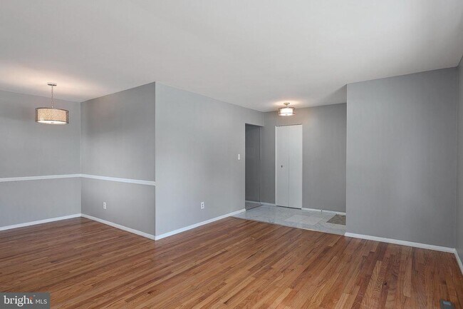 Foto del edificio - 3947 Setonhurst Rd