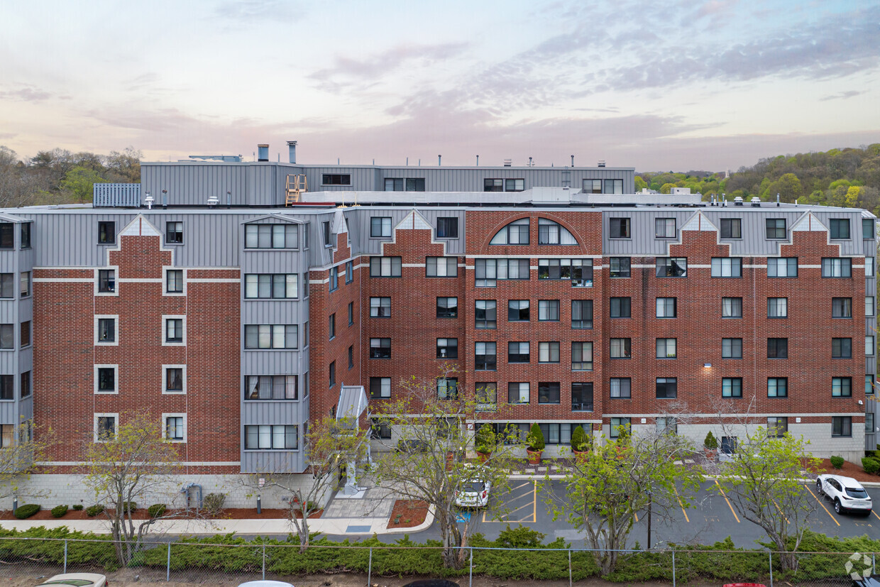 Primary - Montvale Condominiums