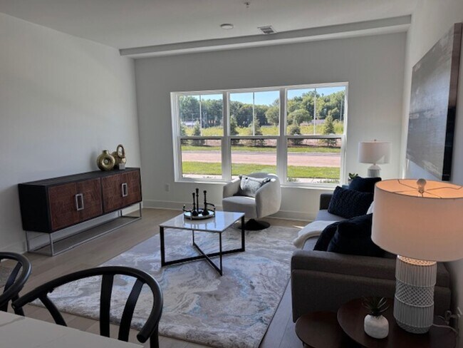 Interior Photo - Enclave Chesterfield