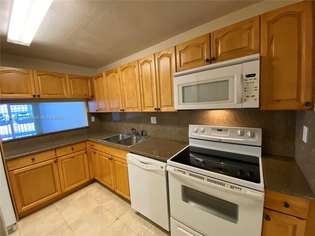 Foto del edificio - 4525 W 20th Ave