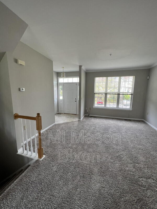 Building Photo - 2345 Montauk Dr