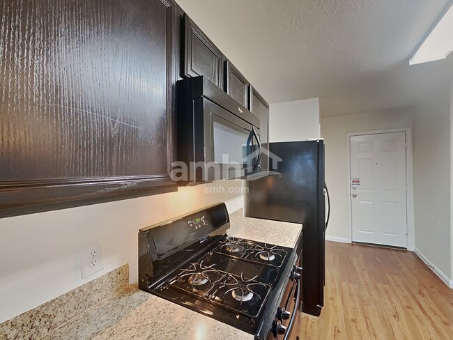 Building Photo - 5935 Stockholm Ct