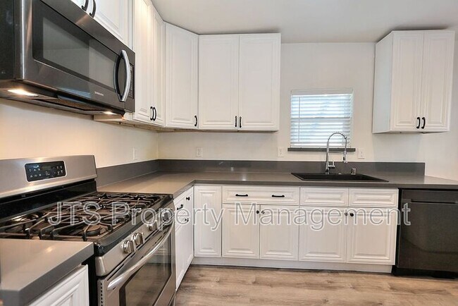 Foto del edificio - 4702 65th St