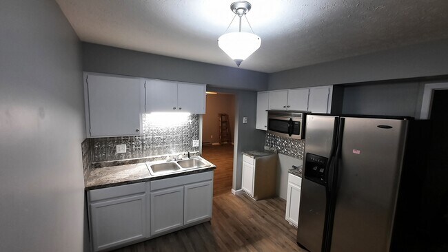 Kitchen - 3176 Winding Creek Dr