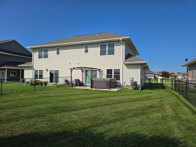 Foto del edificio - 901 Coffie Farm Rd