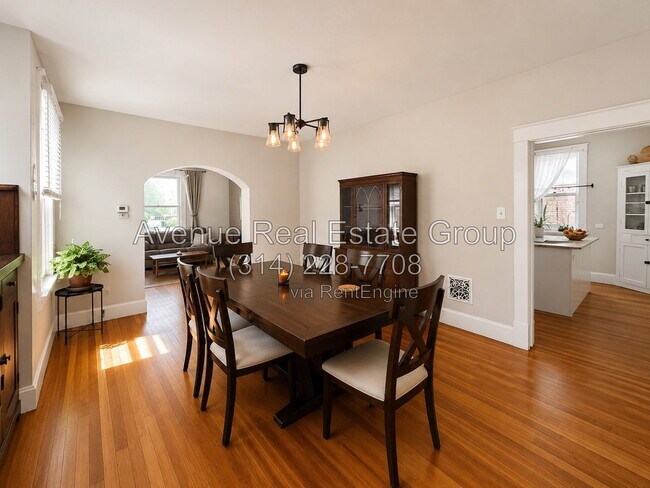 Building Photo - 6575 Scanlan Ave