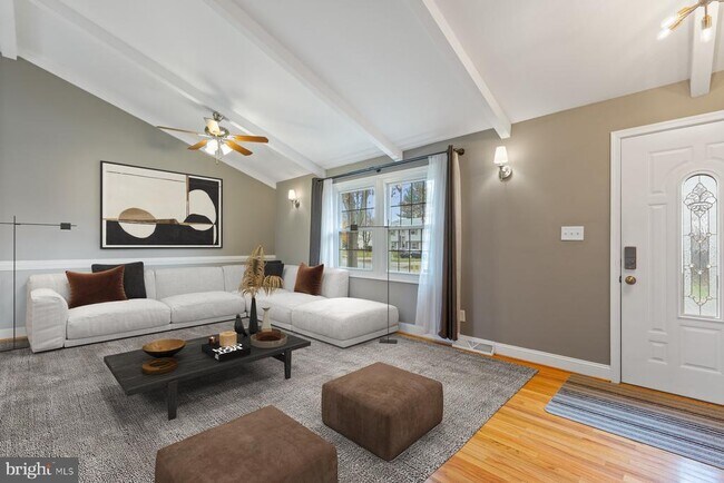 Foto del edificio - 5650 Sheerock Ct