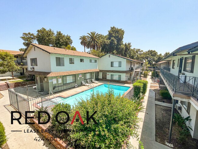 Foto del edificio - 630 N Cerritos Ave