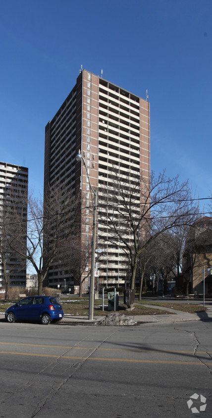 Building Photo - Gerrard River