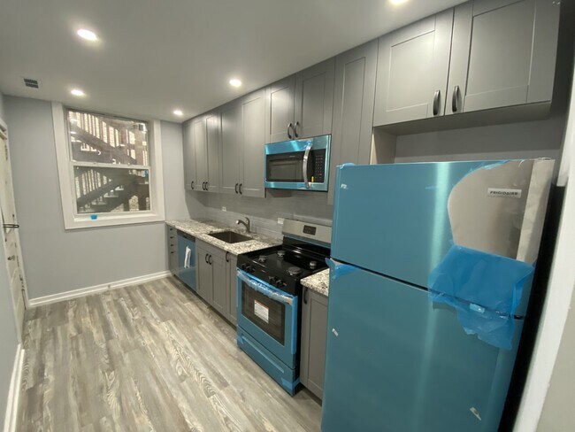 Foto del edificio - 6135 N Glenwood Ave