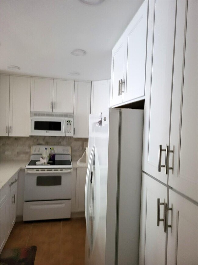 Foto del edificio - 4145 NW 90th Ave