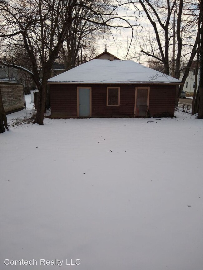 Building Photo - 4 br, 1.5 bath House - 53 Rockwood Avenue