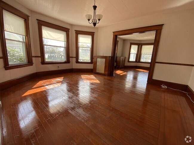 Building Photo - 139 Chauncy St