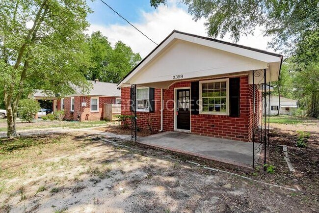 Foto del edificio - Charming 2 Bedroom in Augusta!