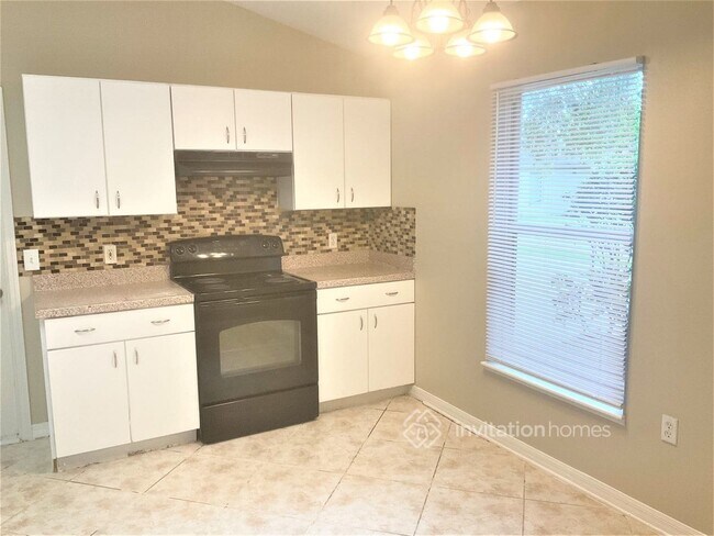 Foto del edificio - 1334 Burnley Ct