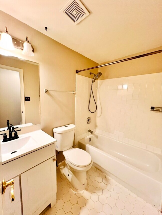 Foto del edificio - 9538 Clematis St