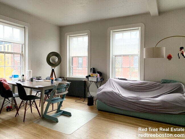 Foto del edificio - 81 Cedar W St