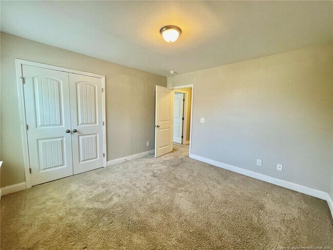 Building Photo - 208 Ladden Ln