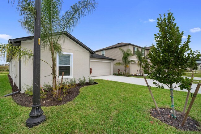 Building Photo - Brand New construction 4 bedrooms 2 bathro...