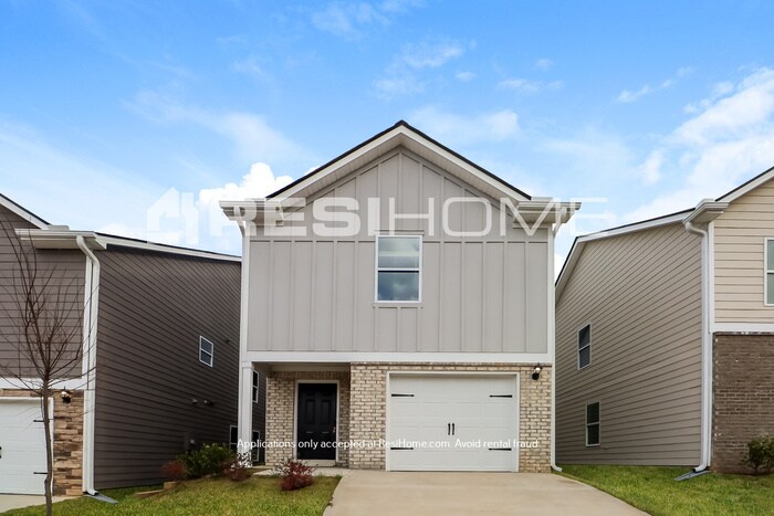Primary Photo - 1068 Briar Creek Ct Ne