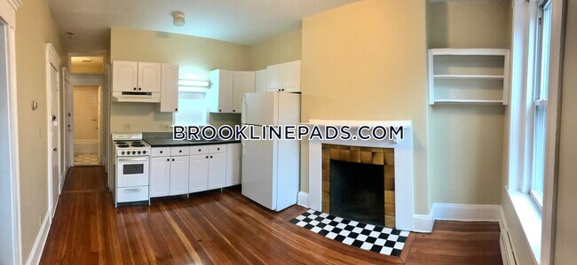 Building Photo - 18 Parkway Rd