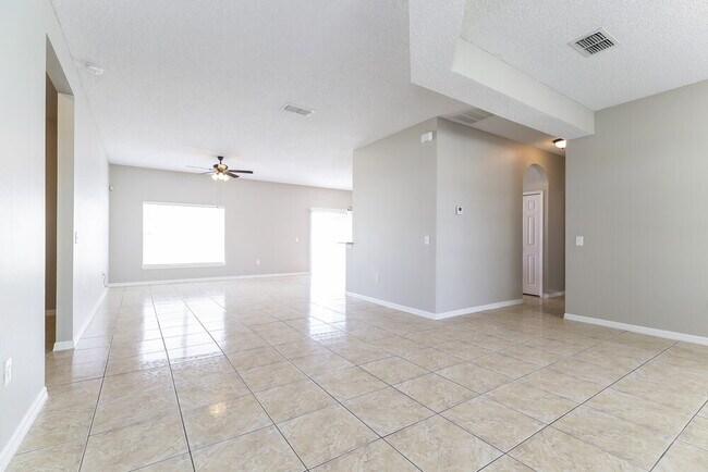 Foto del edificio - 2863 Berkshire Cir