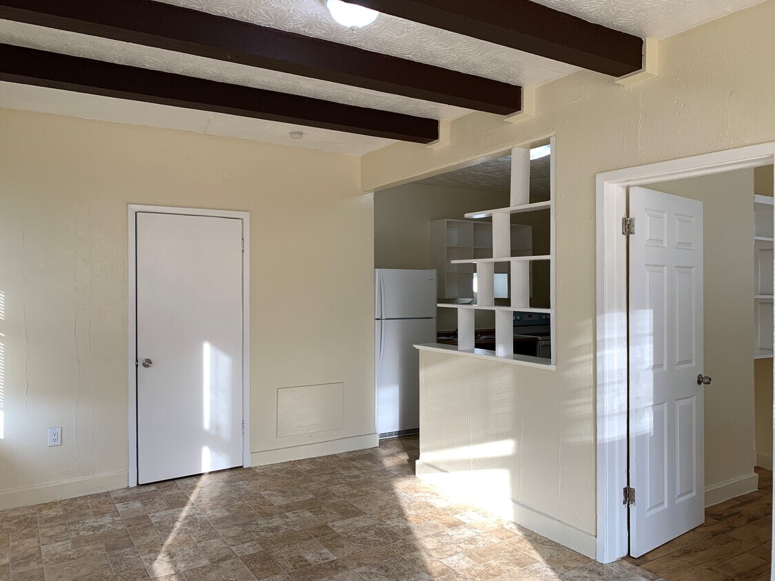 1129 Barton St Unit 10, Corpus Christi, TX 78418 Apartments in Corpus