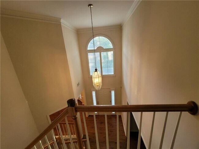 Building Photo - 1453 Grovehurst Dr