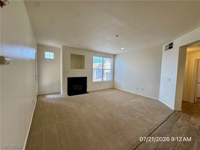 Foto del edificio - 5855 Valley Dr