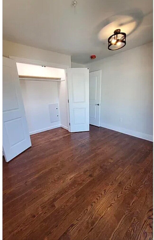 Foto del edificio - 6041 Highland Pl