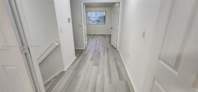 Foto del edificio - 2318 SE 23rd Terrace