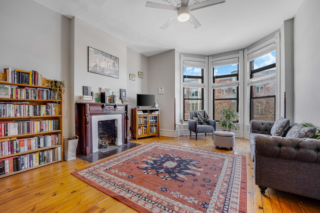 Building Photo - 2150 N Halsted St